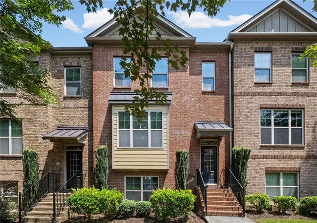 2nd image of 440 Jardin Ct, Alpharetta, GA 30022 | MLS# 7811652