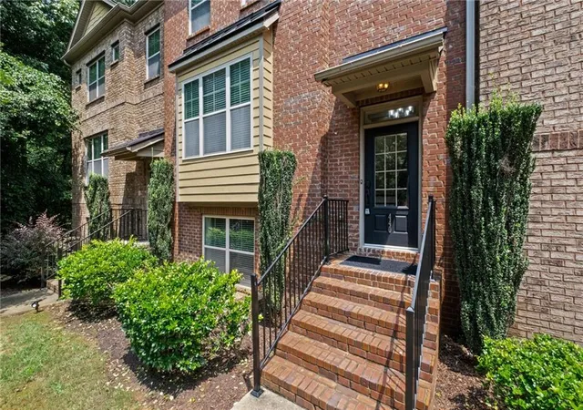 4th image of 440 Jardin Ct, Alpharetta, GA 30022 | MLS# 7811652