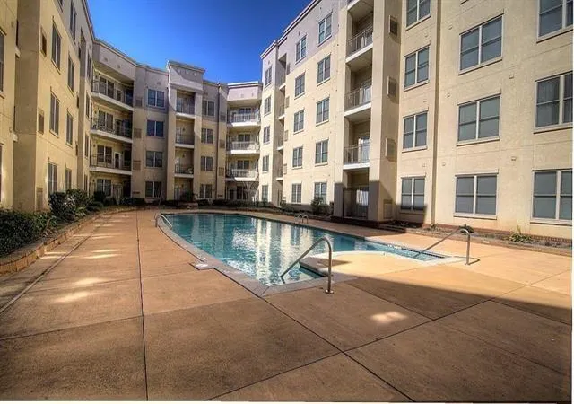 Homes for sale in Atlanta, GA | 870 Mayson Turner Road, Atlanta, GA 30314 | Houzeo