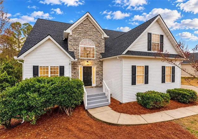 Photo 1 of Single family home for sale at 6910 Autumn Hills Dr, Cumming, GA 30028 | MLS# 7845957 | Listing updated on 2026-10-22