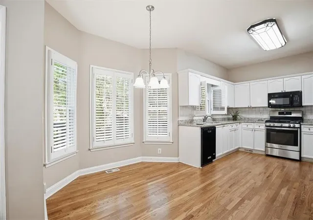 Photo 2 of Single family home for sale at 1795 Ivey Tr, Cumming, GA 30041 | MLS# 7752197 | Listing updated on 2026-10-24
