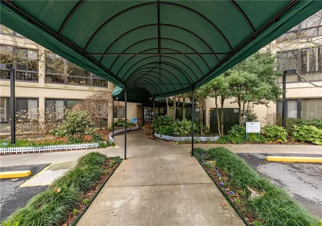 3rd image of 1800 Clairmont Lake, Decatur, GA 30033