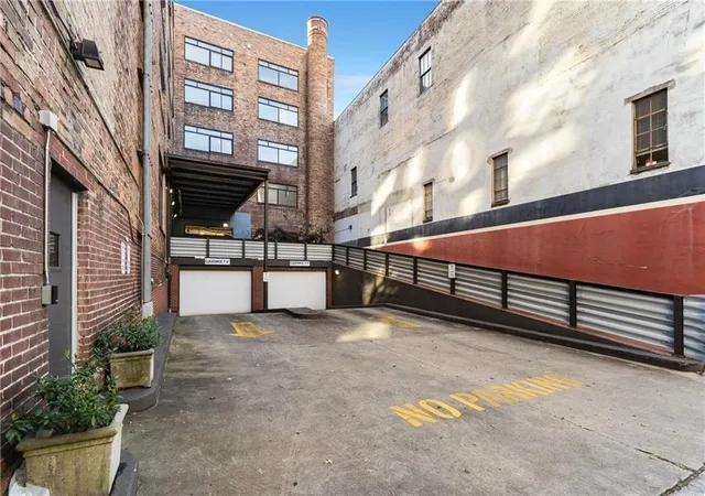 2nd image of 426 Marietta St NW, Atlanta, GA 30313