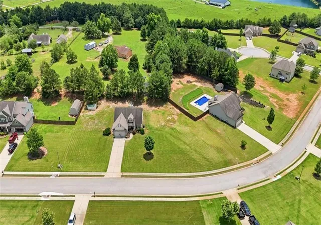 2nd image of 125 Ashby Dr, Jackson, GA 30233 | MLS# 7808879