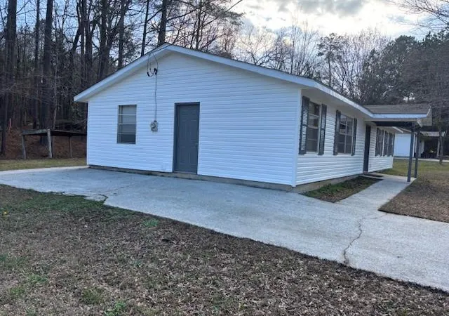 Photo 3 of Sale Pending at 1071 Alexander St, Union Point, GA 30669 | MLS# 7733612 | Listing updated on 2026-08-28