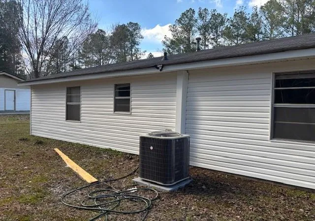 Photo 4 of Sale Pending at 1071 Alexander St, Union Point, GA 30669 | MLS# 7733612 | Listing updated on 2026-08-28