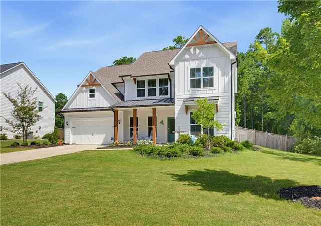 Photo 2 of Single family home for sale at 6156 Collins Rd Nw, Acworth, GA 30101 | MLS# 7825278 | Listing updated on 2026-09-13