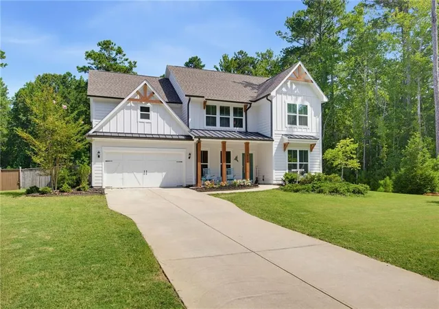 Photo 2 of Single family home for sale at 6156 Collins Rd Nw, Acworth, GA 30101 | MLS# 7825278 | Listing updated on 2026-09-13