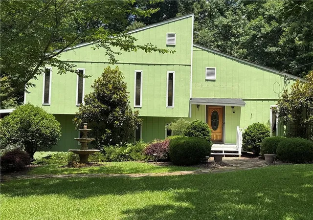 2nd image of 2880 Almand Ct Nw, Conyers, GA 30012 | MLS# 7814114