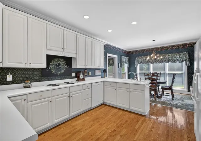 Photo 3 of Sale Pending at 1800 Brookstone Dr, Snellville, GA 30078 | MLS# 7791108 | Listing updated on 2026-08-28