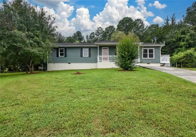 Photo 1 of Sale Pending at 1745 Overlook Wy Sw, Conyers, GA 30094 | MLS# 7826218 | Listing updated on 2026-09-02
