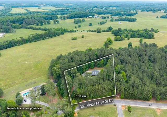 2nd image of 337 Fields Ferry Dr Ne, Calhoun, GA 30701 | MLS# 7768278