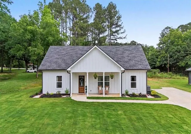 Photo 1 of Sale Pending at 91 Holly Rd, Bowdon, GA 30108 | MLS# 7779280 | Listing updated on 2026-09-18