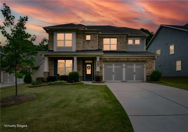 Photo 3 of Sale Pending at 2970 Prestwood Dr, Cumming, GA 30040 | MLS# 7760601 | Listing updated on 2026-08-25