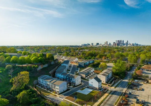 3rd image of 399 Skylar Wy Se, Atlanta, GA 30315 | MLS# 7747440