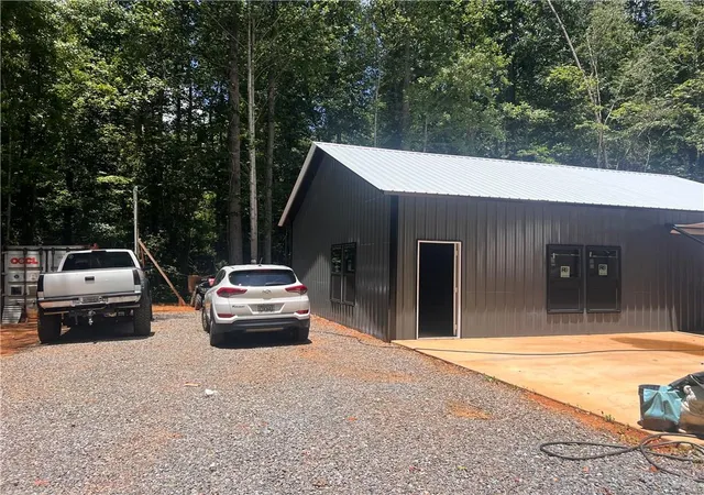 3rd image of 3056 411 Hwy, Fairmount, GA 30139 | MLS# 7806789