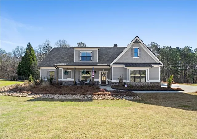 Photo 4 of Single family home for sale at 2128 Stonegate Way, Monroe, GA 30656 | MLS# 7824728 | Listing updated on 2026-09-02