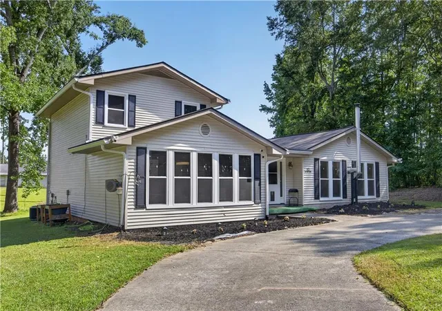 2nd image of 110 Jaybird Ln, Villa Rica, GA 30180 | MLS# 7770177