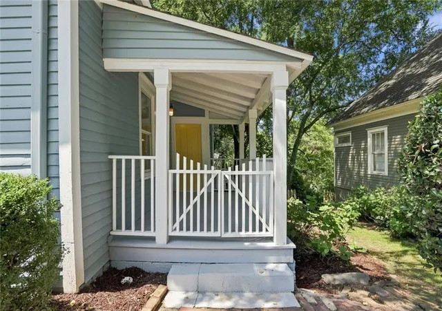 Photo 2 of Single family home for sale at 1978 Butler Way Nw, Atlanta, GA 30318 | MLS# 7820961 | Listing updated on 2026-08-15