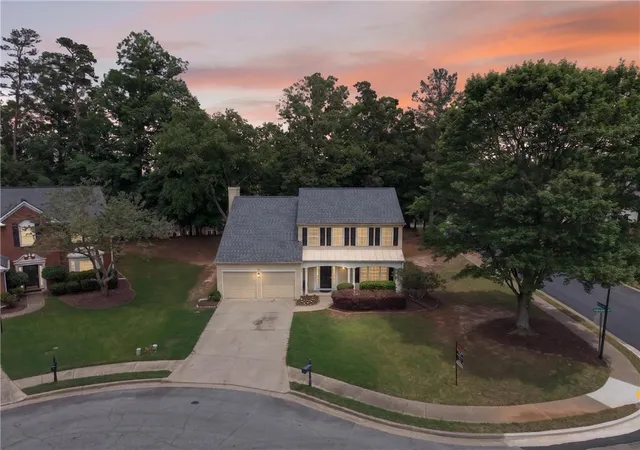 Homes for sale in Duluth, GA | 2052 Tallapoosa Dr, Duluth, GA 30097 | MLS# 7801154