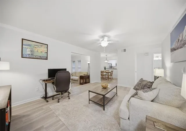 4th image of 32 Arpege Wy Nw #32, Atlanta, GA 30327 | MLS# 7764873