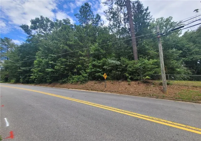 Land for sale at 1920 County Line Rd SW, Atlanta, GA 30331 | MLS# 7799335