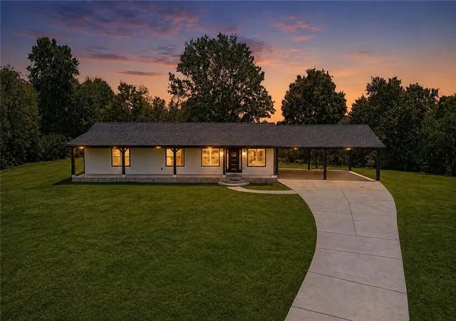 Photo 41 of Sale Pending at 924 Fred Kilcrease Rd, Winder, GA 30680 | MLS# 7800667 | Listing updated on 2026-08-22
