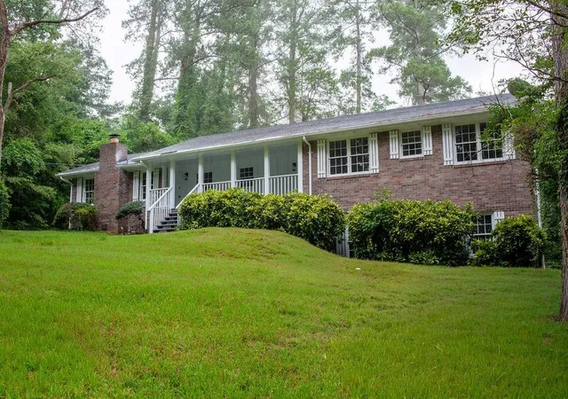 3rd image of 2016 Gibralter Wy, Conyers, GA 30012 | MLS# 7815630