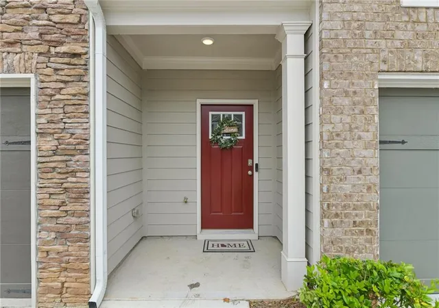 2nd image of 5811 Calle Vista Dr, Lithonia, GA 30058 | MLS# 7759437
