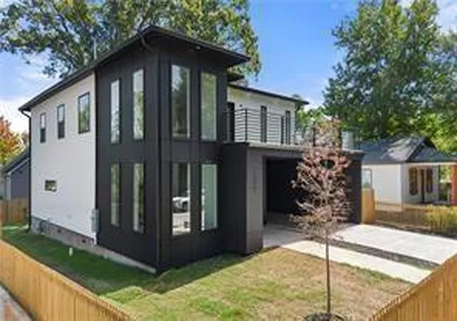 Photo 2 of Single family home for sale at 1030 Coleman St Sw, Atlanta, GA 30310 | MLS# 7768928 | Listing updated on 2026-05-14