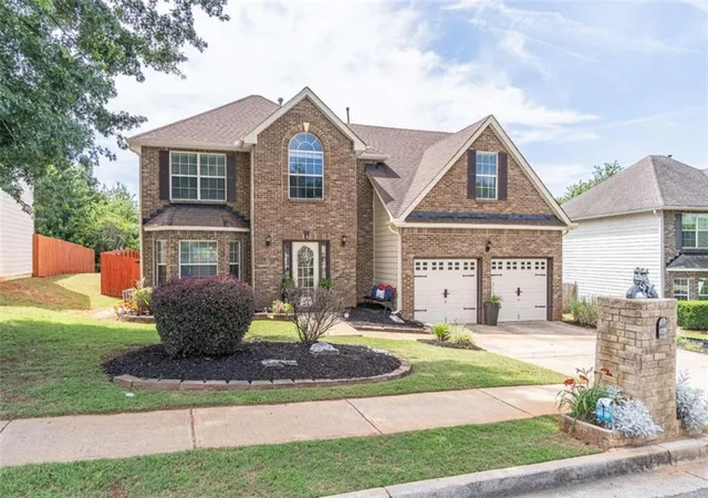 Photo 3 of Sale Pending at 3707 Fremont Dr, Ellenwood, GA 30294 | MLS# 7786025 | Listing updated on 2026-10-05