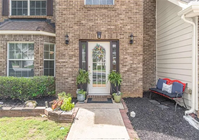 Photo 4 of Sale Pending at 3707 Fremont Dr, Ellenwood, GA 30294 | MLS# 7786025 | Listing updated on 2026-10-05