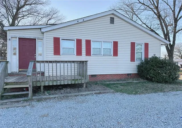 Photo 2 of Single family home for sale at 21 Maurice Wy, Lavonia, GA 30553 | MLS# 7825673 | Listing updated on 2026-10-07