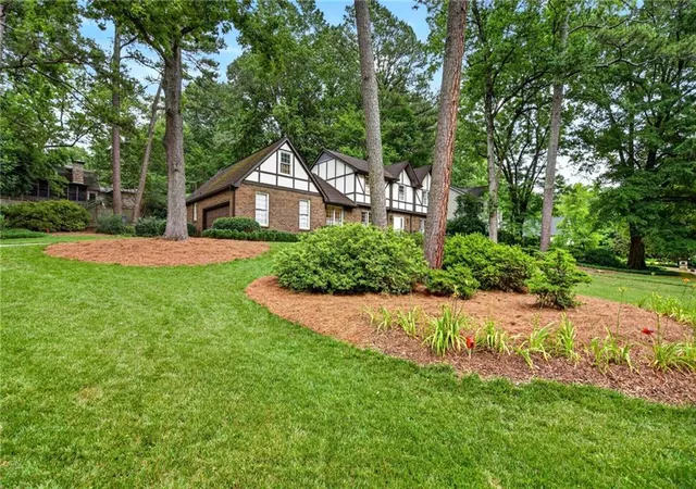 Photo 2 of Sale Pending at 1186 Warrenhall Ln NE, Brookhaven, GA 30319 | MLS# 7790441 | Listing updated on 2026-08-28