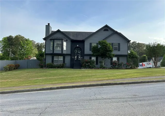 2nd image of 4197 Wyndham Ridge Ct, Buford, GA 30519 | MLS# 7759482