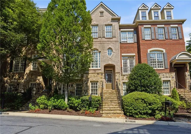 Townhouse for sale at 632 Parkside Village Way NW, Marietta, GA 30060 | MLS# 7819298