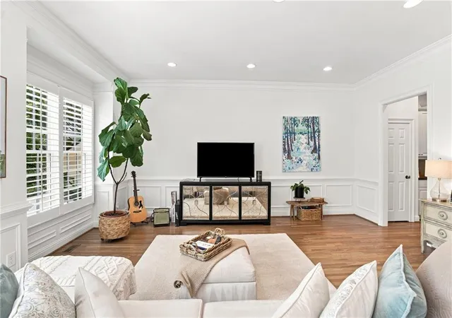 Photo 2 of Townhouse for sale at 632 Parkside Village Way NW, Marietta, GA 30060 | MLS# 7819298 | Listing updated on 2026-08-19