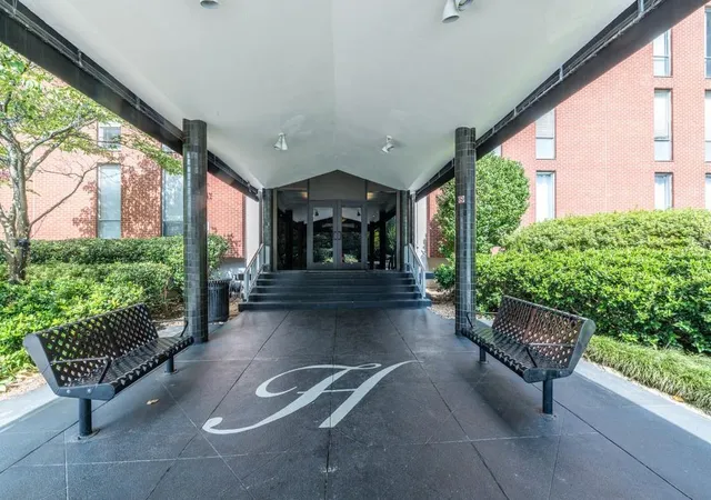 Condominium at 3060 Pharr Ct Nw #209, Atlanta, GA 30305 | MLS# 6048797 |  | Sold on 2018-10-09