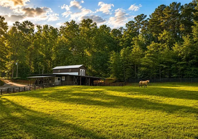 Photo 2 of Single family home for sale at 2411 Highway 9 S, Dawsonville, GA 30534 | MLS# 7794626 | Listing updated on 2026-09-15
