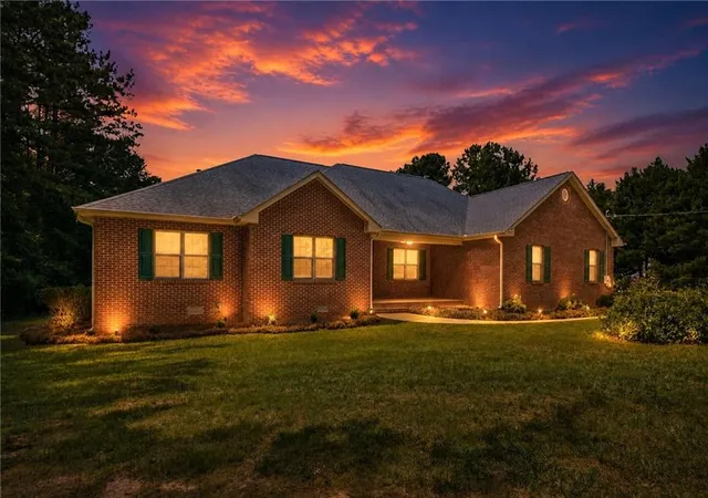 Photo 1 of Single family home for sale at 2762 Lester Mill Rd, Locust Grove, GA 30248 | MLS# 7828607 | Listing updated on 2026-08-28