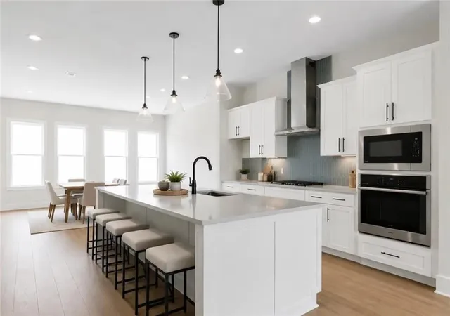 2nd image of 517 Red Clay Farm Ln, Suwanee, GA 30024 | MLS# 7821987