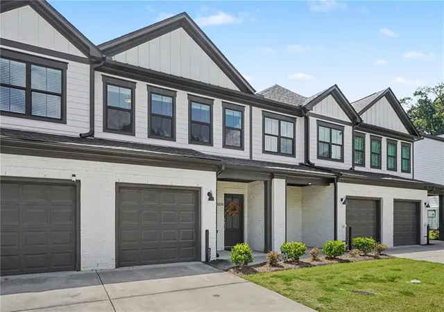 Photo 2 of Townhouse for sale at 1339 Parc Bench Rd Se, Atlanta, GA 30316 | MLS# 7829155 | Listing updated on 2026-09-04