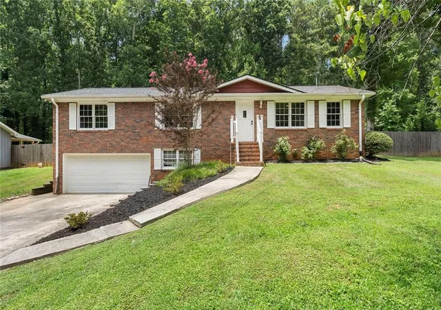 Homes for sale in Kennesaw, GA | 675 Teague Dr Nw, Kennesaw, GA 30152 | MLS# 7799047