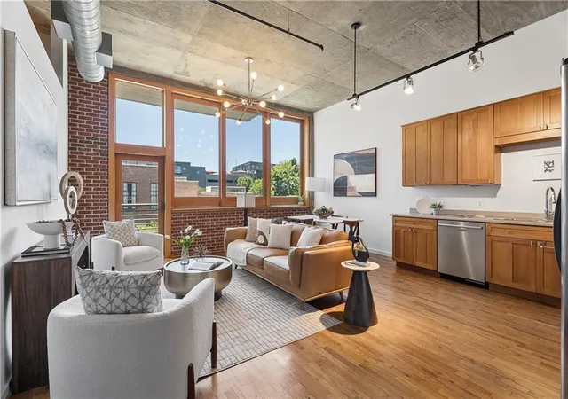 Photo 1 of Sale Pending at 660 Glen Iris Dr Ne #305, Atlanta, GA 30308 | MLS# 7789730 | Listing updated on 2026-09-14