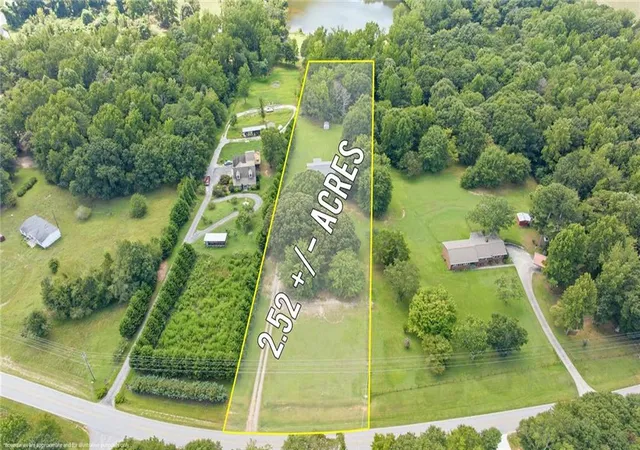 2nd image of 1315 White Hill School Rd, Commerce, GA 30529 | MLS# 7825943