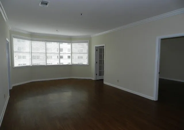 Condominium at 2499 Peachtree Rd Ne #607, Atlanta, GA 30305 | MLS# 5738582 |  | Sold on 2016-12-22