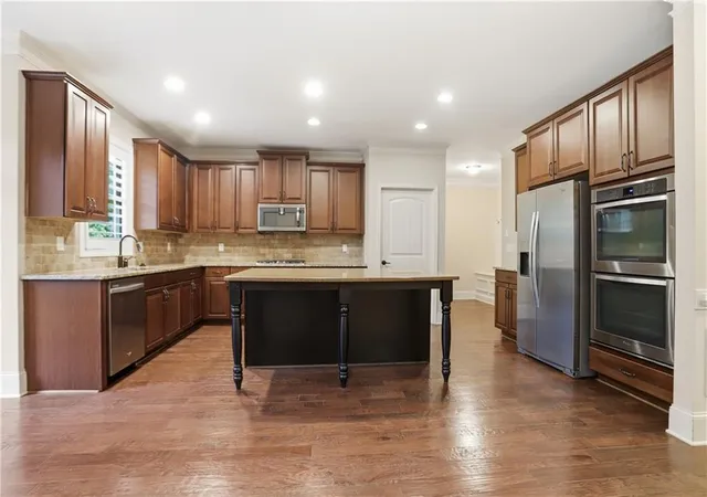 2nd image of 115 Cochran Farms Dr, Roswell, GA 30075 | MLS# 7759503