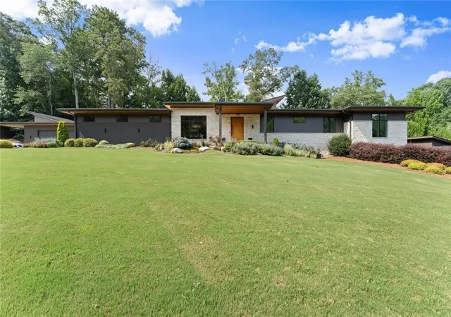 Photo 3 of Sale Pending at 574 Riverside Rd, Sugar Hill, GA 30518 | MLS# 7813381 | Listing updated on 2026-09-25