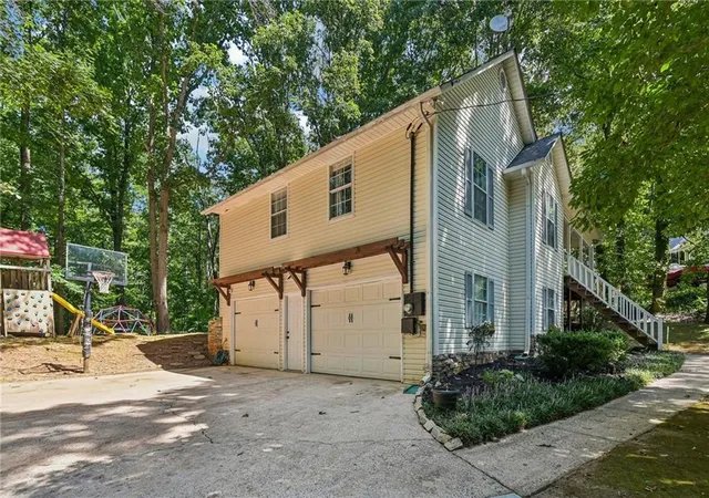 2nd image of 1535 Kimberly Pl, Canton, GA 30114 | MLS# 7824956