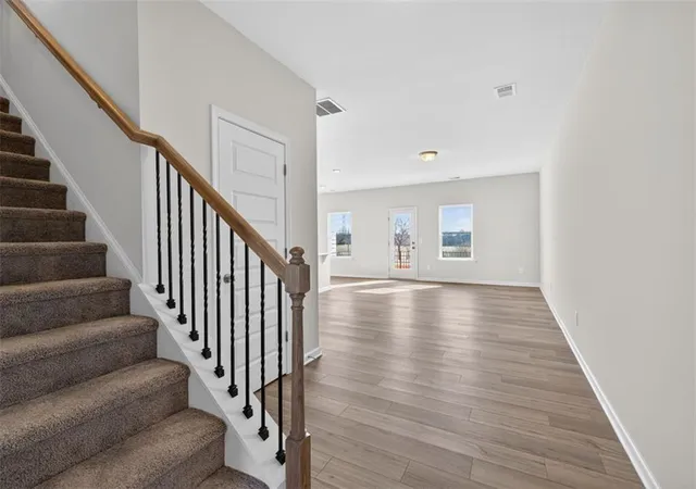 3rd image of 1022 Stiles Cir #12, Cartersville, GA 30120 | MLS# 7784620